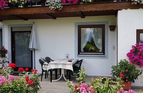 Anger Apartment | Ferienwohnung 65 qm, 2 Schlafräume, große Wohnküche, Dusche/WC, Terrasse, Sat-TV, 3 Sterne, max 5 Personen