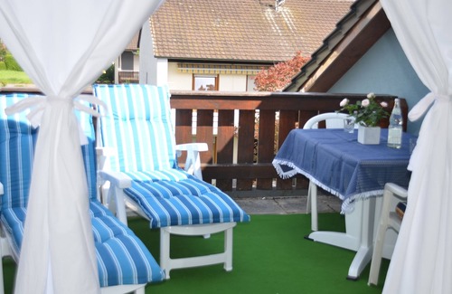 Bad Saeckingen Apartment | Ferienwohnung, 70qm, 1 Schlafzimmer & 1 Schlafbereich, max. 4 Personen