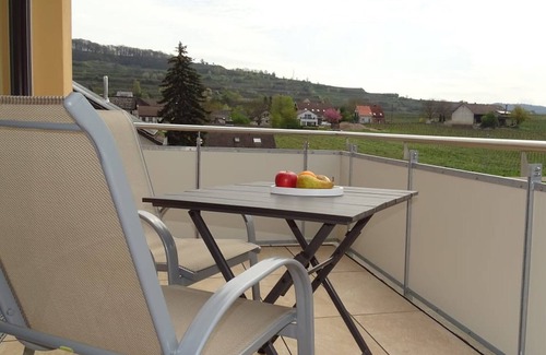 Bischoffingen Apartment | Ferienwohnung, 70qm, 2 Schlafzimmer, Balkon, max. 4 Personen