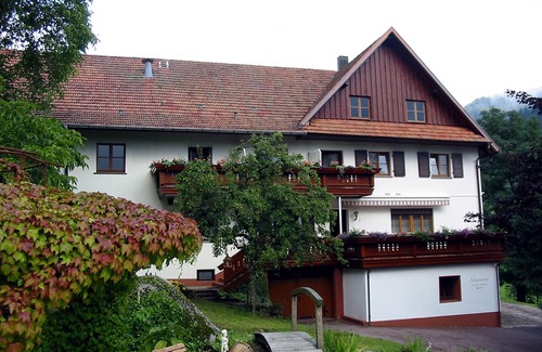 Busterbach Apartment | Ferienwohnung, 75qm, Balkon, 2 Schlafzimmer, max. 5 Personen