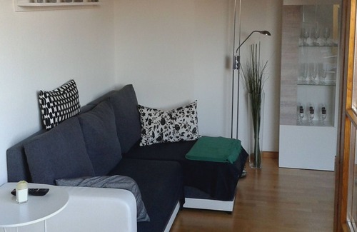 Loerrach Apartment | Ferienwohnung 80qm, Terrasse, 2 Schlafzimmer, max. 4 Personen