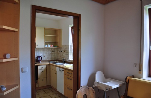 Ebenweiler Apartment | Ferienwohnung, 85qm, barrierefrei, Garten, 2 Schlafzimmer, max 4 Erw. und 2 Kinder