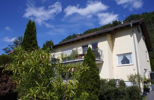 Bad Bodendorf Apartment | Ferienwohnung Ahrtalblick