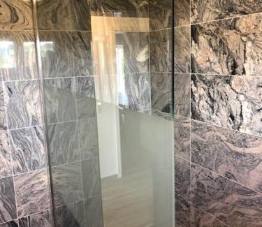 Muensingen Apartment | Ferienwohnung Albblick 3 Münsingen Wohnung mit 4 Schlafzimmern 3 Doppel, 1 Einzelzimmer