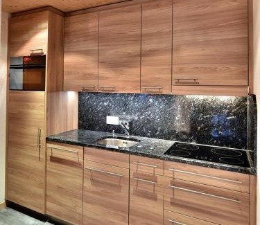 Grindelwald Apartment | Ferienwohnung Alpenglühen
