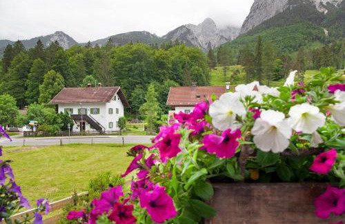 Obergrainau Apartment | Ferienwohnung Alpspitze