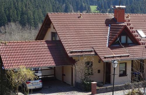 Ilmenau Apartment | Ferienwohnung am Berggrabenweg