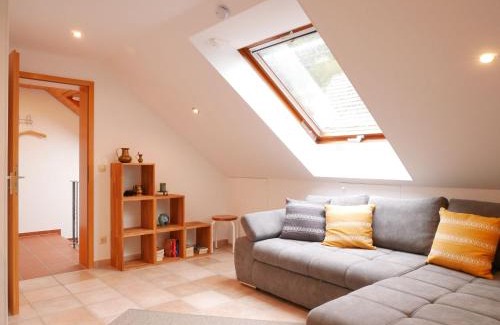 Calmbach Apartment | Ferienwohnung Am Eiberg