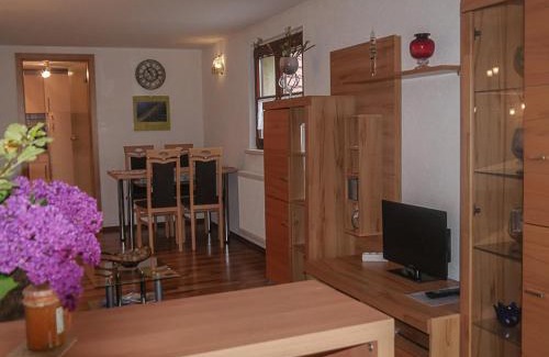 Kaditz Apartment | Ferienwohnung Am Elberadweg
