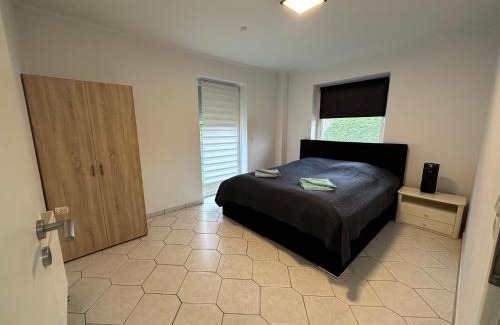 Rustersiel Apartment | Ferienwohnung am Hafen Rüstersiel