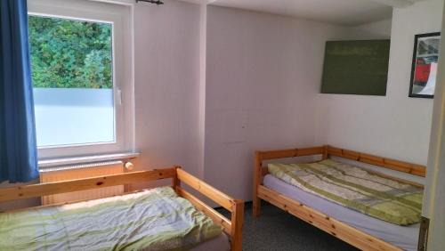 Adenau Apartment | Ferienwohnung am Nürburgring 2.OG