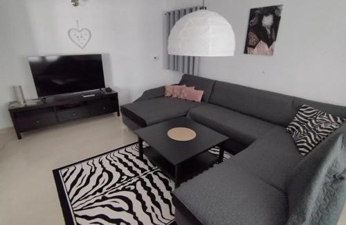 Omis Apartment | Ferienwohnung am Sandstrand