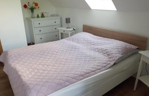 Oberdorla Apartment | Ferienwohnung am Storchennest