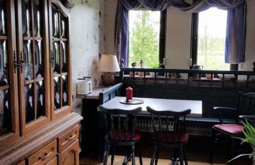 Uplengen Apartment | Ferienwohnung Am Traumgarten, 35646