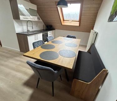 Altertheim Apartment | Ferienwohnung an der Linde II