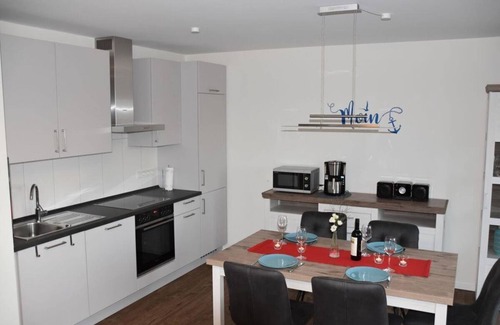Fedderwardersiel Apartment | Ferienwohnung Ankerplatz - Appartement/fewo, Dusche und Badewanne, 2 Schlafrä