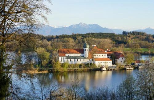 Seeon-Seebruck Apartment | Ferienwohnung Aribo