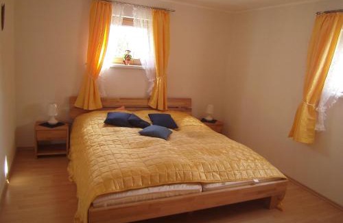 Olk Apartment | Ferienwohnung Barzen
