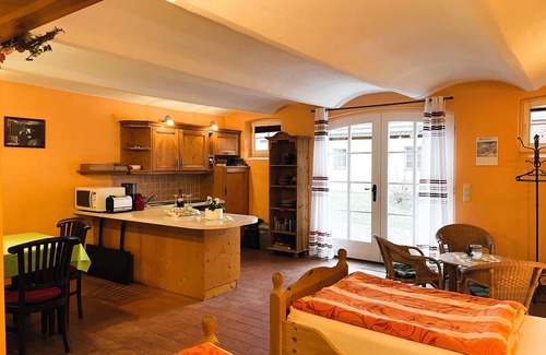 Klitten Apartment | Ferienwohnung Bauernstübchen - Ferienhof Erlengrund