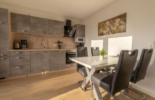 Heringhausen Apartment | Ferienwohnung Bergblick mit Balkon und Garten - familienfreundlich