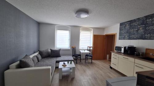 Stassfurt Apartment | Ferienwohnung Blumenberg Hahn Grabenstraße