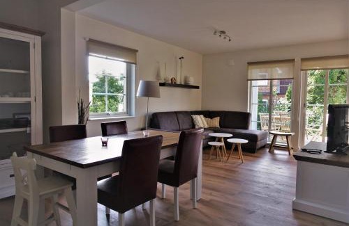 Rettin Apartment | Ferienwohnung Bogenstahl