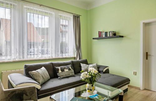 Plaue Apartment | Ferienwohnung Burgblick