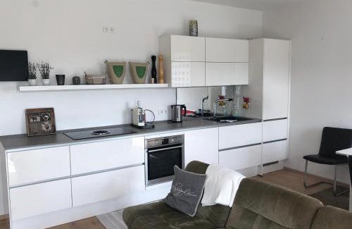 Riedenburg Apartment | Ferienwohnung Burgenblick mit Blick auf Riedenburg
