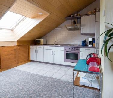 Merzig Apartment | Ferienwohnung Christel Lorenz
