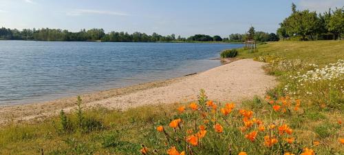 Wesel Apartment | Ferienwohnung Coproyshof am See in Wesel am Niederrhein 5 Sterne DTV-Klassifizierung 6 Personen