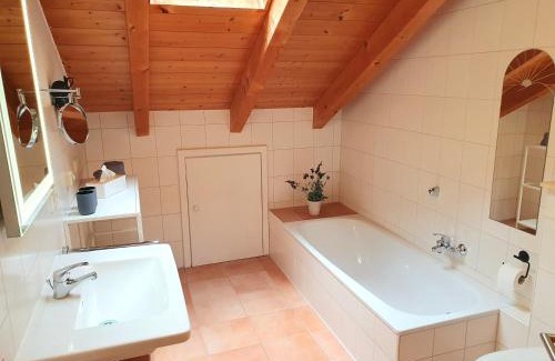 Eichet Apartment | Ferienwohnung SCHALL - Erholung zwischen Bergen und Chiemsee