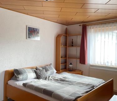Herdwangen Schoenach Apartment | Ferienwohnung im Herzen Schönach