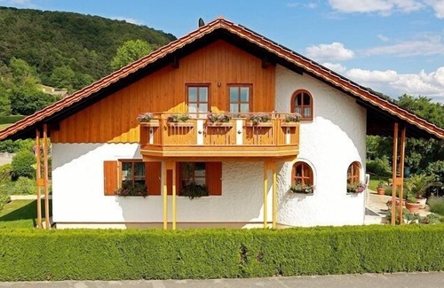 Prunn Apartment | Ferienwohnung mit Großem Balkon und Grillmöglichkeit