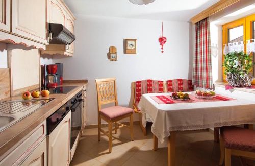 Schwob House | Ferienwohnung Triembachhof