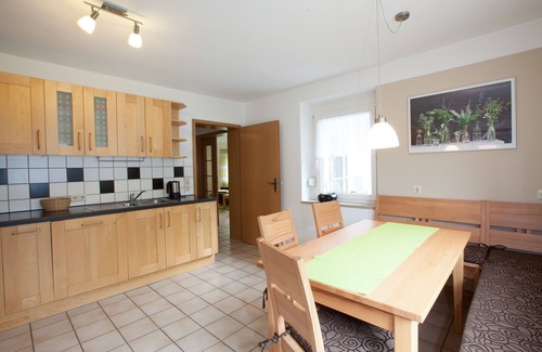 Winden im Elztal Apartment | Ferienwohnung, Frühlingsduft, mit 90 qm, 2 Schlafzimmer, für maximal 5 Personen