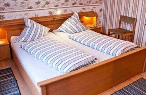 Dornumergrode Apartment | Ferienwohnung Deichblick 1 - Ferienhaus Fünf Trabanten