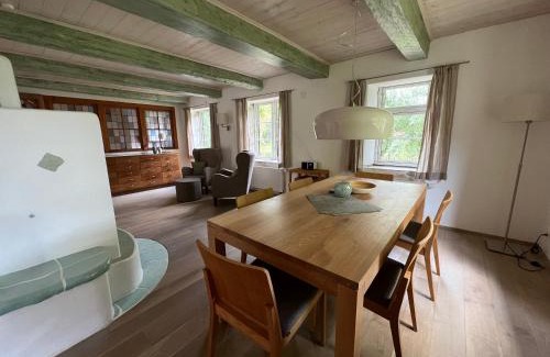Katingsiel Apartment | Ferienwohnung "Deichblick" Ruheoase für Naturliebhaber und Radfahrer in Katingsiel