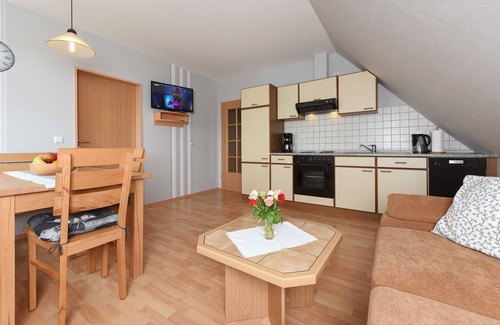Wangerland Apartment | Ferienwohnung Deichwind - Ferienhof Heinen in Elisabethgroden