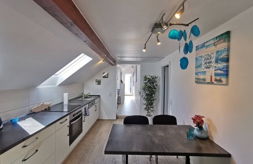 Edertal Apartment | Ferienwohnung Direkt am Strand mit Edersee Blick/Edertal/Rehbach
