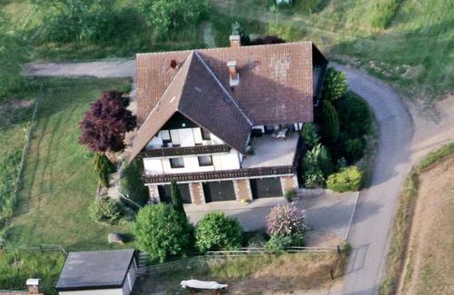 Rimbach Apartment | Ferienwohnung Edelbrenner