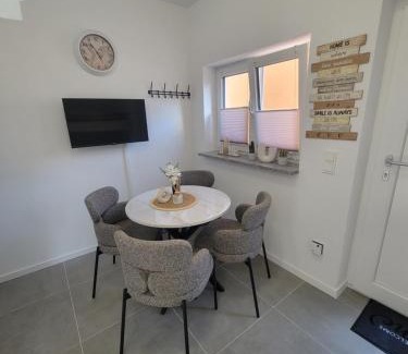 Guenzburg Apartment | Ferienwohnung Esen EG