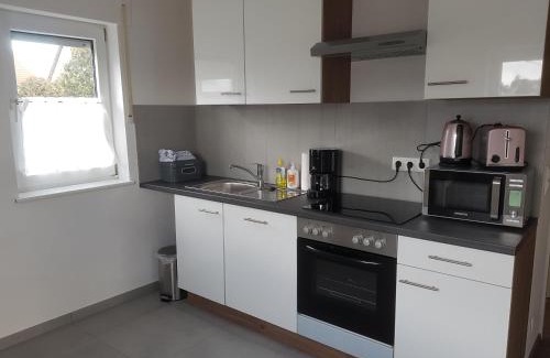 Ansbach Apartment | Ferienwohnung Eyb mit Terrasse und Garten