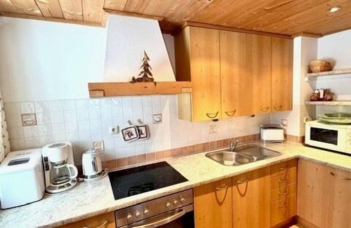 Bischofswiesen Apartment | Ferienwohnung für 2-5 Pers., ca. 72 qm, 2 Schlafzimmer, Wohnraum mit Kochnische, große Terrasse, Balkon