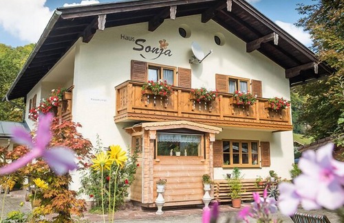 Ramsau Apartment | Ferienwohnung für 2-6 Personen, 75 qm, TV, W-lan, Großer Balkon mit Rundumblick