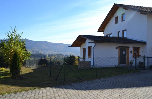 Flanitz Apartment | Ferienwohnung für 2 bis 3 Personen für Familien oder Pärchen