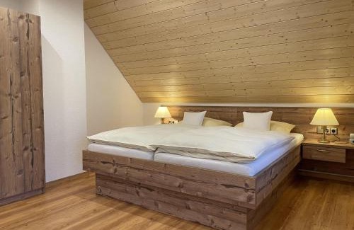 Todtnau Apartment | Ferienwohnung-Feldberg-in-der-Pension-Gloecklehof