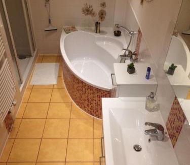 Jena-Nord Apartment | Ferienwohnung Fischer