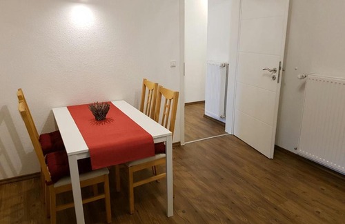 Uebach-Palenberg Apartment | Ferienwohnung Franken