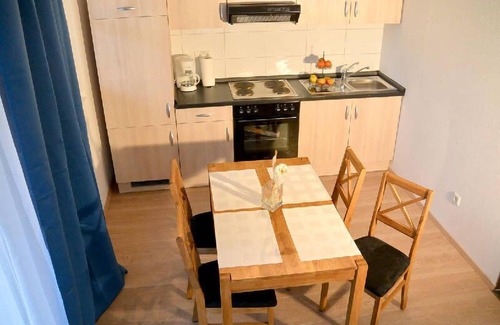 Loffenau Apartment | Ferienwohnung Gartenblick, 65qm, 1 Schlafzimmer, max. 3 Personen