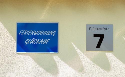 Peiting Apartment | Ferienwohnung Glückauf